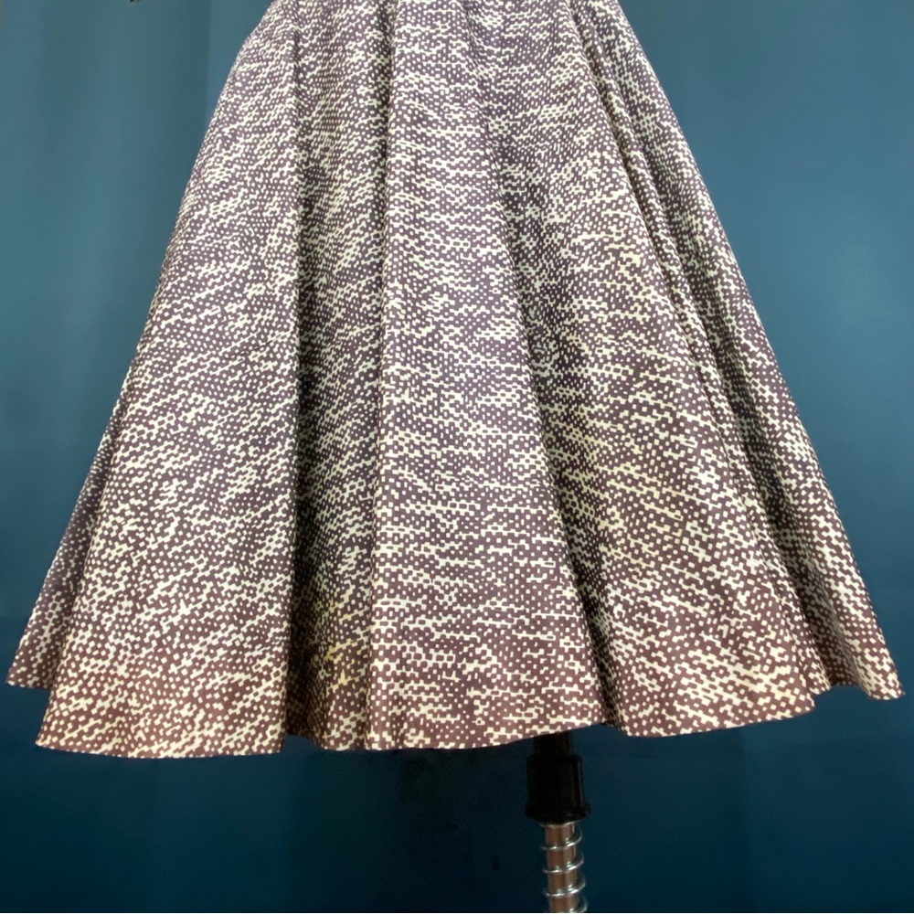 Vintage 50s Patterned Swing Dress - Picture 9 of 11